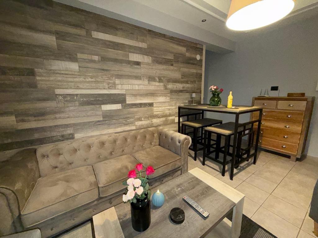 Business Flat Stavroupoli Apartment เทสซาโลนิกิ ภายนอก รูปภาพ